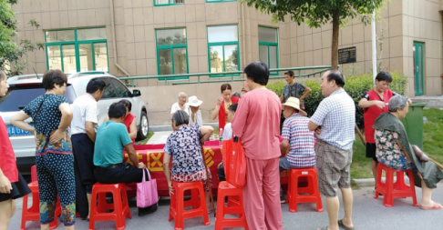 【阳光公益·庐江站】健康进社区义诊义剪