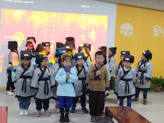 【阳光公益·两项服务】“古诗拓印—寻找中华历史”活动