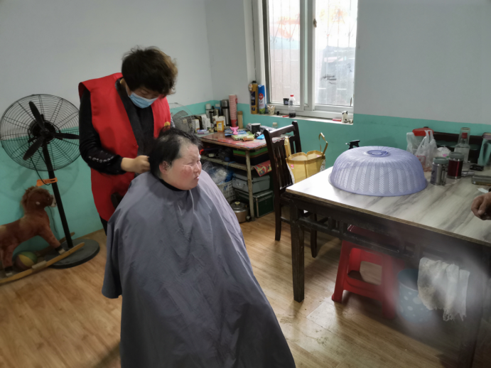 【阳光公益·经开莲花】“关爱老人，奉献爱心”活动