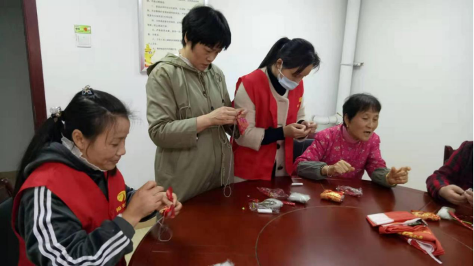 【阳光公益·庐江站】“巧手DIY，香包缝出爱”手工活动