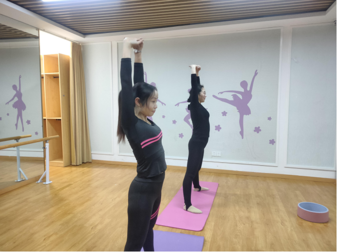 【阳光公益·肥西桃花】“二期女性魅力课堂之瑜伽培训课”第六节