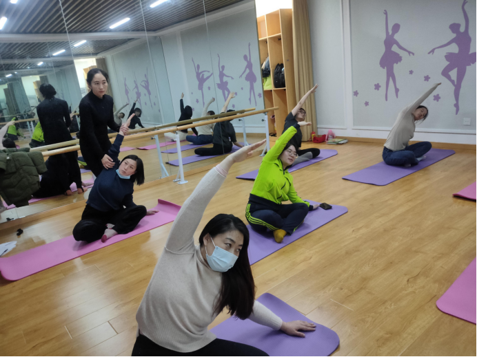 【阳光公益·肥西桃花】“二期女性魅力课堂之瑜伽培训课”第五节