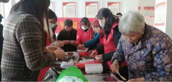 【阳光公益·庐江站】“迎冬至暖人心“包饺子活动