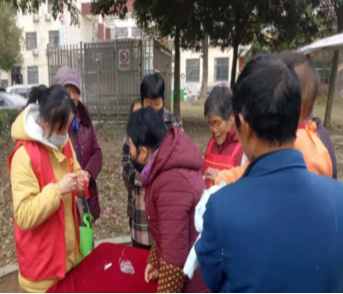 【阳光公益·庐江站】“银龄巧手，幸福晚年”手工活动