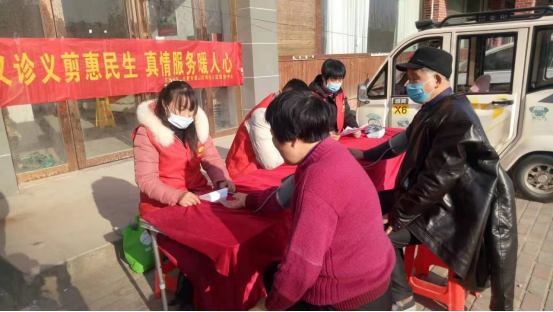 【阳光公益·庐江站】“义诊义剪进社区 贴心服务暖人心”活动