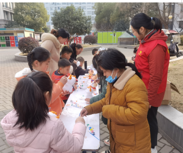 【阳光公益·天乐蜀峰湾】开展“巧手绘金牛·快乐迎新年”活动