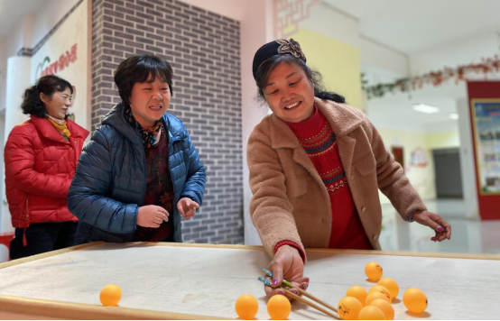 【阳光公益·海棠街道】举办“情暖三八节，巾帼绽芳华”趣味主题活动