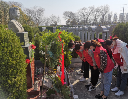 【阳光公益·瑶海大兴镇】开展"缅怀英雄先烈，弘扬民族文化”文明祭祀主题活动