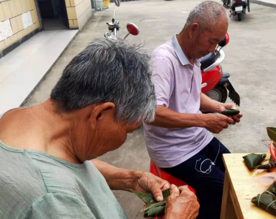 【阳光公益·长丰站】“品味端午、传承文明”端午节包粽子活动