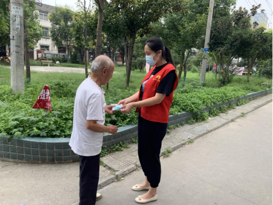 【阳光公益·大杨镇】开展老年人新冠肺炎疫情走访宣传活动