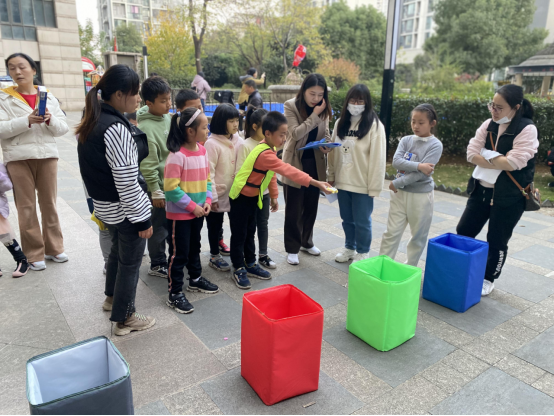 【阳光公益·天乐社区】开展“垃圾分类齐参与 绿色环保进社区”活动