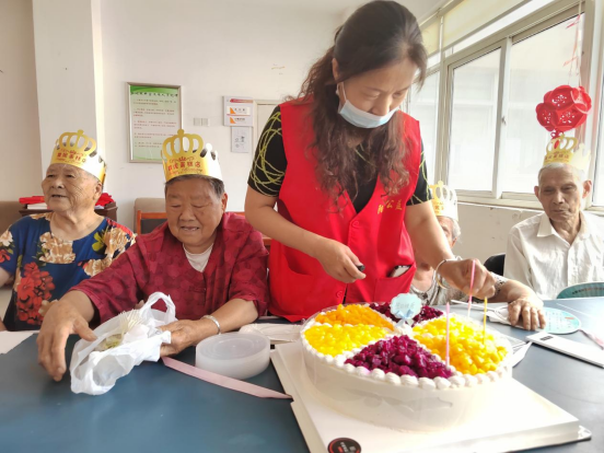 【阳光公益·天乐山湖】情系耆老 关怀备至——长者生日会