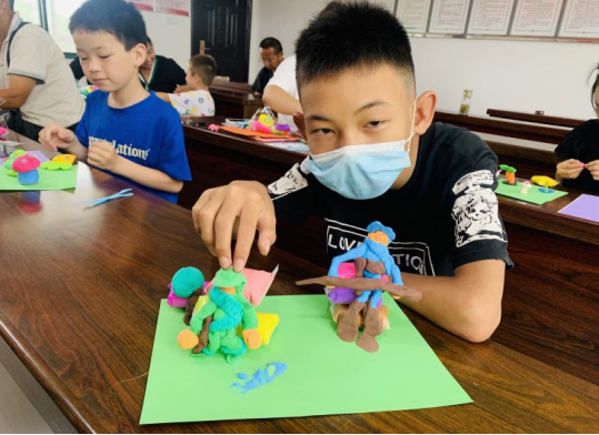 【阳光公益·巢湖两项服务】“快乐暑假——手工课堂”主题活动