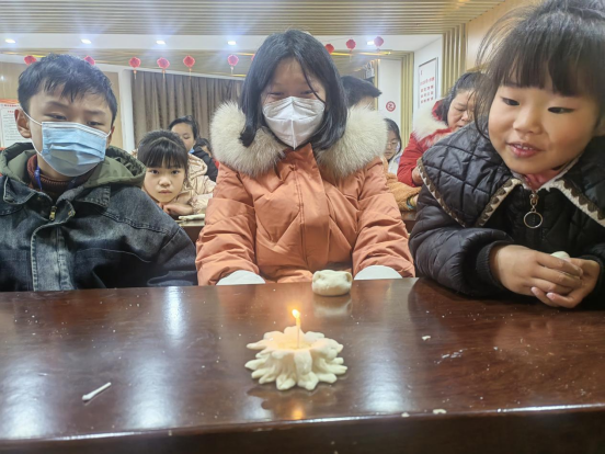 【阳光公益·肥西桃花】开展“捏面灯，品民俗”元宵节主题活动