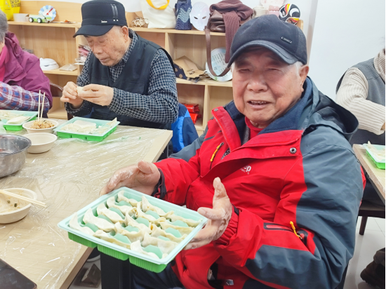 【阳光公益·天乐中心】饺子飘香迎寒冬 社区团圆暖人心