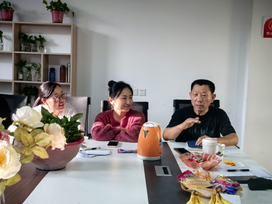 【阳光公益·庐江站】银发观影  欢聚时光
