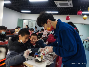 【阳光公益·香樟社区】巧手做烘焙  快乐伴成长