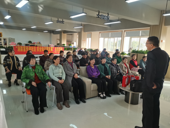 【阳光公益·兴园和一】开展“消防宣传进社区  安全知识零距离”消防演练主题活动