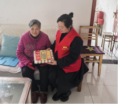 【阳光公益·井岗镇】温情送暖  爱心敲门