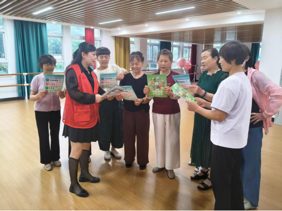 【阳光公益·兴园金桂】垃圾分类人人做  文明城市人人建