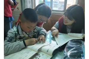 【阳光公益·肥西站】“送温情 暖童心”公益活动