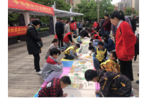 【阳光公益·肥西站】“绘百米画卷 致敬最美劳动者”百米画卷活动
