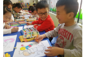 【阳光公益·肥西站】“感恩母亲 绘画妈妈”母亲节活动