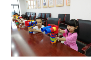 【阳光公益·海棠街道】“百变创意 小手搭世界”乐高趣味活动
