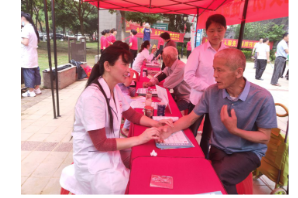 【阳光公益·南岗新店】“关爱夕阳红·义诊进社区”活动