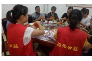 【阳光公益·庐江站】“扭扭棒，扭出新花样”手工活动